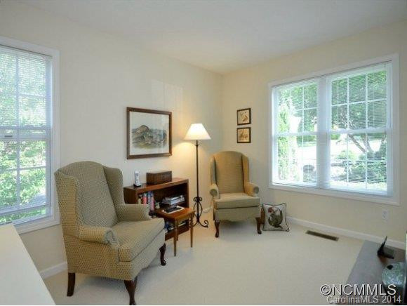 4 PINEHURST COURT - Photo 12
