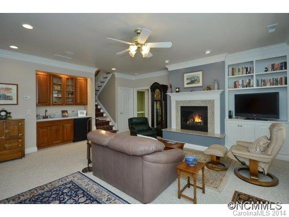309 S Braeside Court - Photo 16
