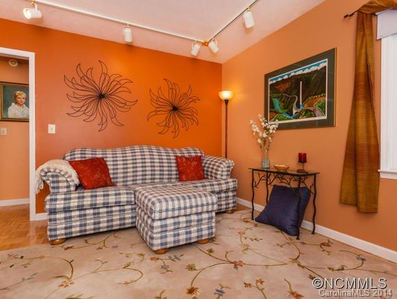 312 Huff Street, Unit B - Photo 4