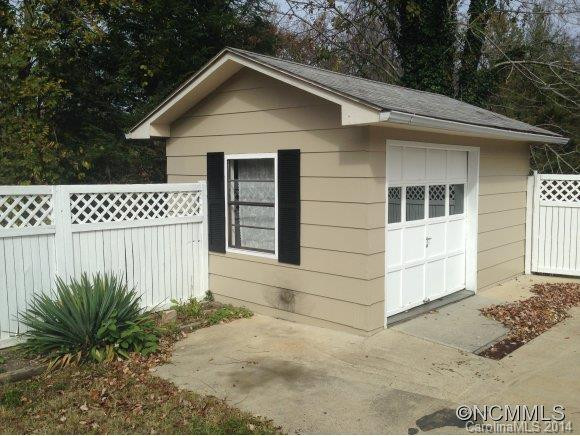 23 Parkwood Avenue - Photo 12