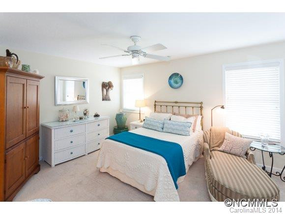2 Rotunda Circle - Photo 13