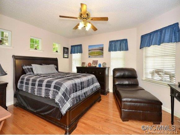 211 FAIRWAY VIEW DRIVE - Photo 7