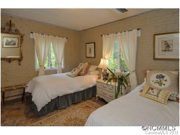 230 Overlook Circle - Photo 14