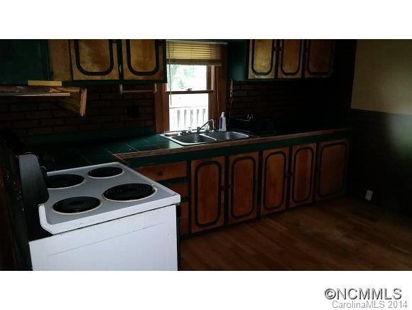 225 Edenburg St - Photo 5