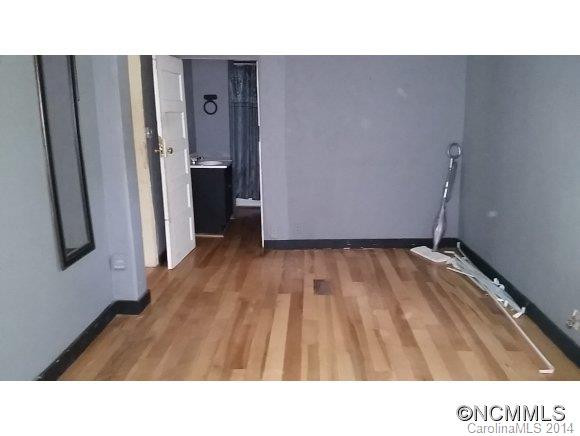 225 Edenburg St - Photo 6