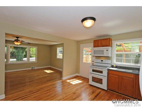 390 Oakdale Road - Photo 7