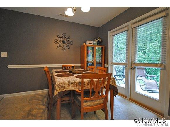 99 Thea Ln - Photo 8