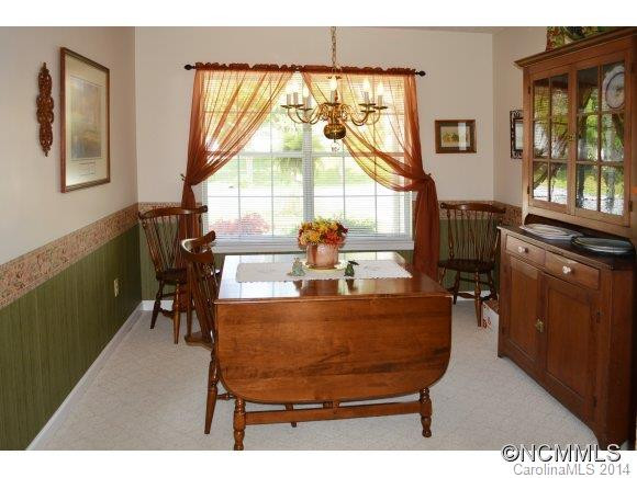 522 Woodfield Lane - Photo 5