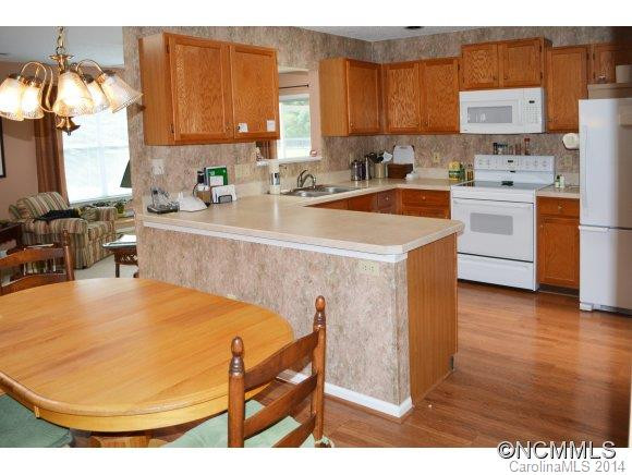 522 Woodfield Lane - Photo 9