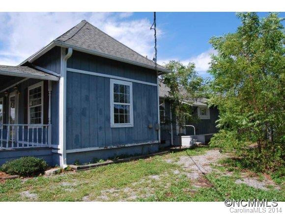 114 E King St - Photo 2
