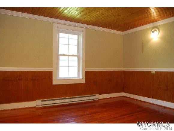 114 E King St - Photo 11