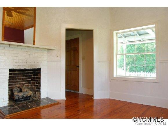 114 E King St - Photo 6