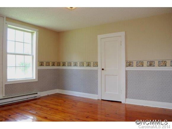 114 E King St - Photo 9