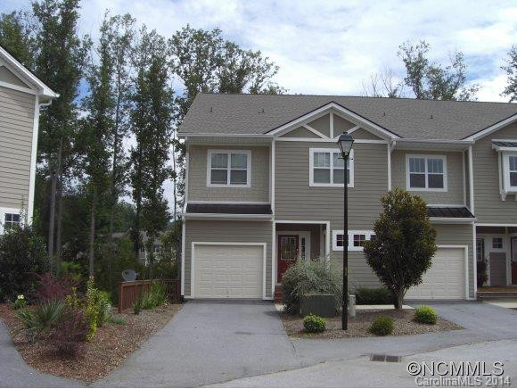 64 Foxden Drive #101