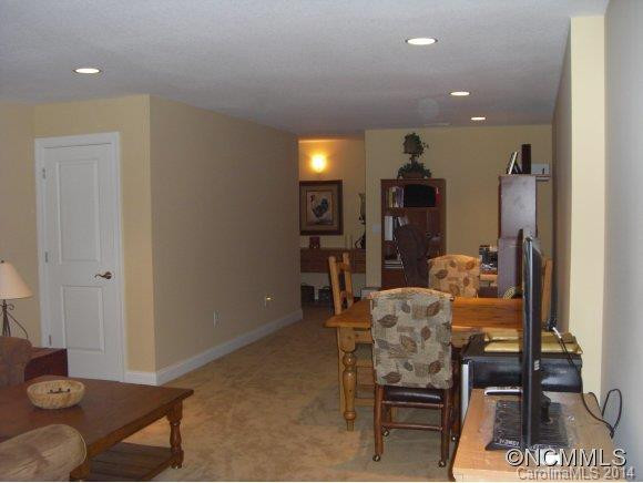 64 Foxden Drive #101 - Photo 12
