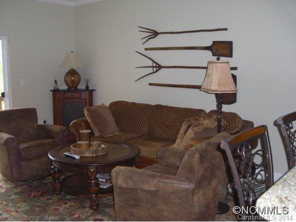 64 Foxden Drive #101 - Photo 3