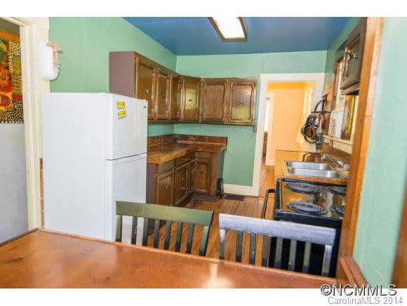 284 State Street - Photo 4