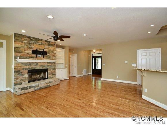 169 Hollybrook Drive - Photo 3