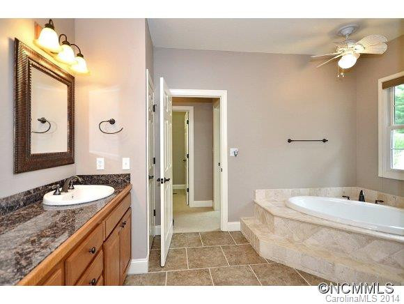 169 Hollybrook Drive - Photo 10