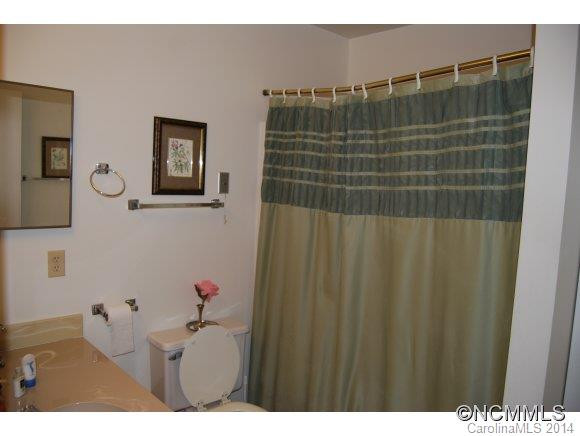 8 Woodlands Drive - Photo 9