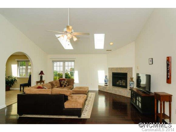 42 Stonebridge Drive - Photo 5
