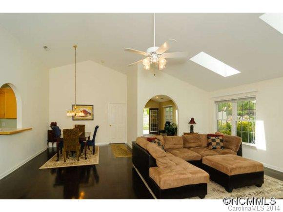 42 Stonebridge Drive - Photo 6
