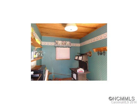 1820 Locust Knob Tower Rd - Photo 13
