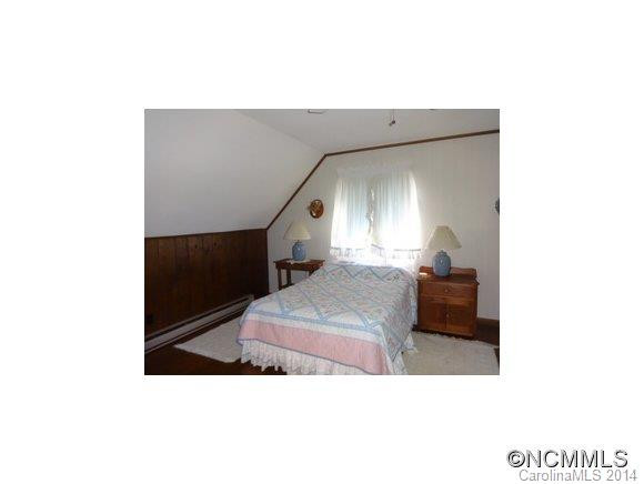 1820 Locust Knob Tower Rd - Photo 16