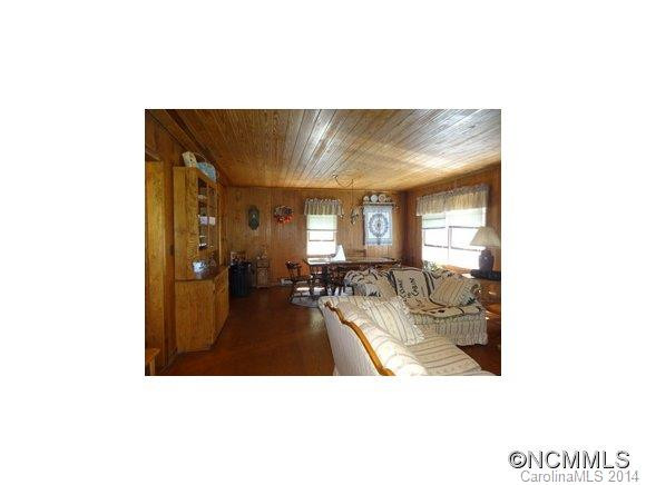 1820 Locust Knob Tower Rd - Photo 9