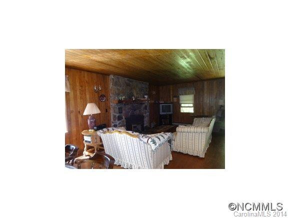 1820 Locust Knob Tower Rd - Photo 10