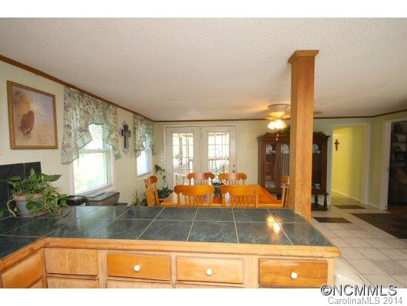 36 Parkwood Ave - Photo 7