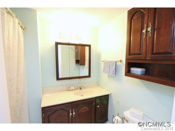 36 Parkwood Ave - Photo 8