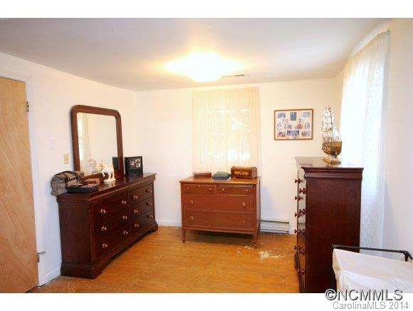 36 Parkwood Ave - Photo 10