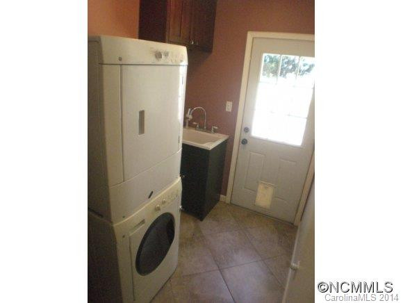 445 Royal Pines Drive - Photo 16