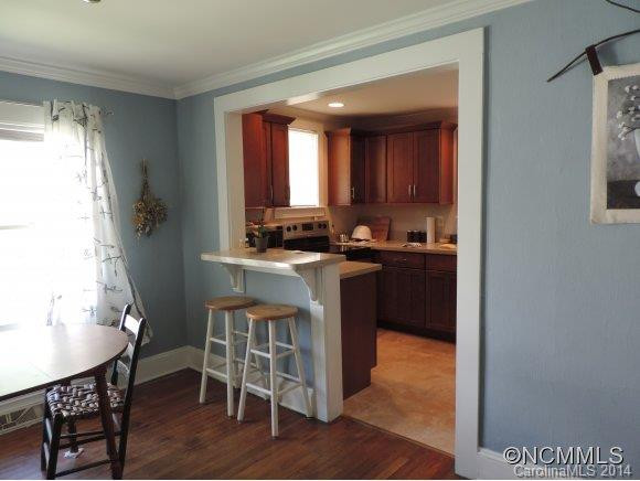 27 Lee Avenue - Photo 4