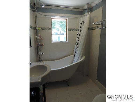 27 Lee Avenue - Photo 6