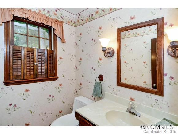 42 Charlyn Drive - Photo 11
