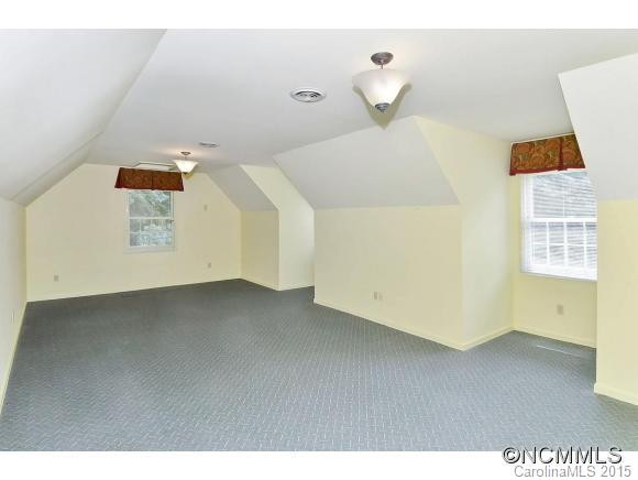 42 Charlyn Drive - Photo 18