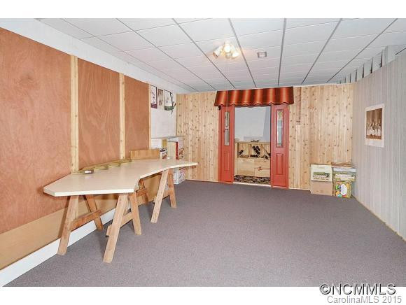 42 Charlyn Drive - Photo 20