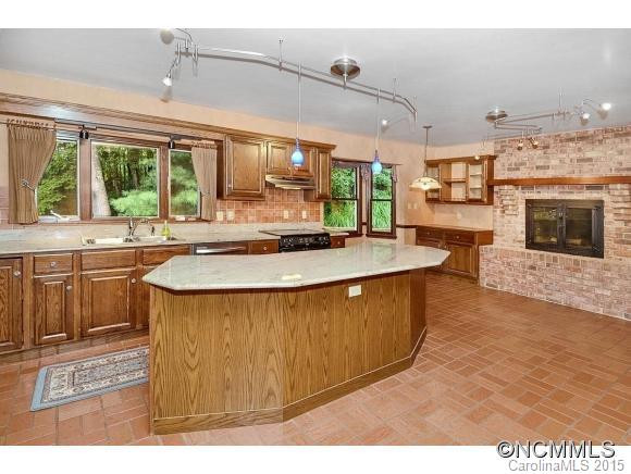 42 Charlyn Drive - Photo 8