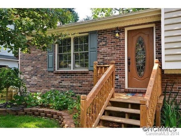 16 Foxberry Drive - Photo 2