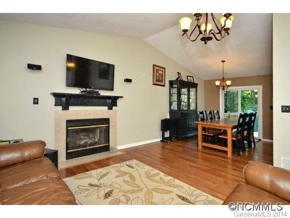 16 Foxberry Drive - Photo 3