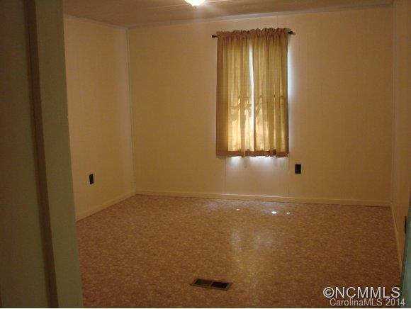 109 Lower Edgewood - Photo 10