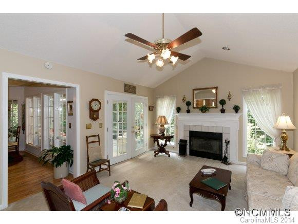 25 Thistlewood Ln - Photo 10