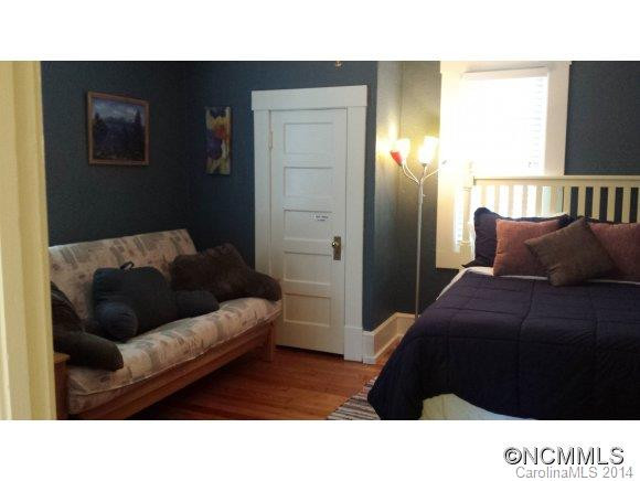 323 Franklin Street - Photo 20