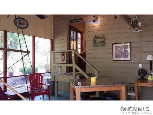 323 Franklin Street - Photo 23