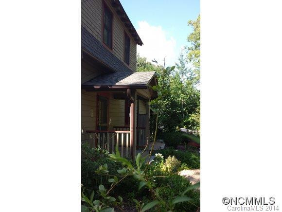 323 Franklin Street - Photo 6