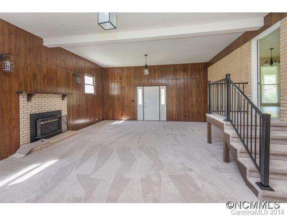 1620 Camelot Drive - Photo 11