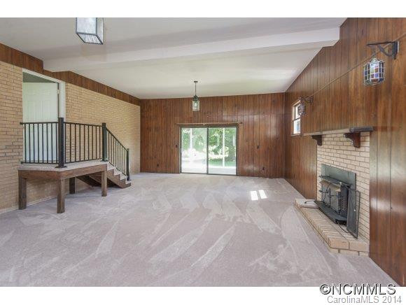 1620 Camelot Drive - Photo 12