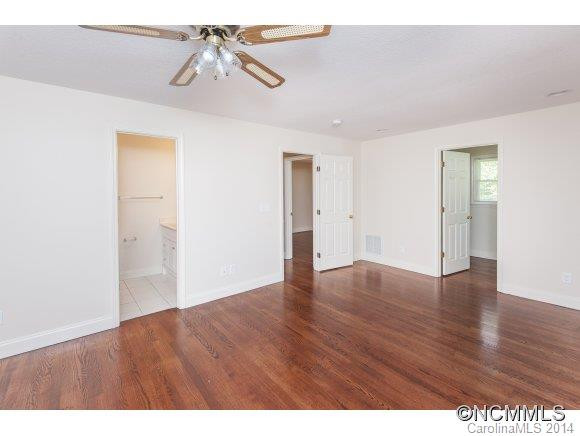1620 Camelot Drive - Photo 13